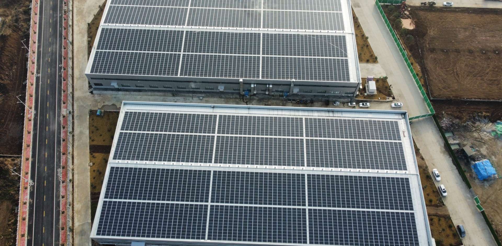 1920-2021年3月，，河南唐河县 中部食物城BIPV光伏项目，，装机量1.8MW，，年发电200万度，，知足45%用电需求.jpg